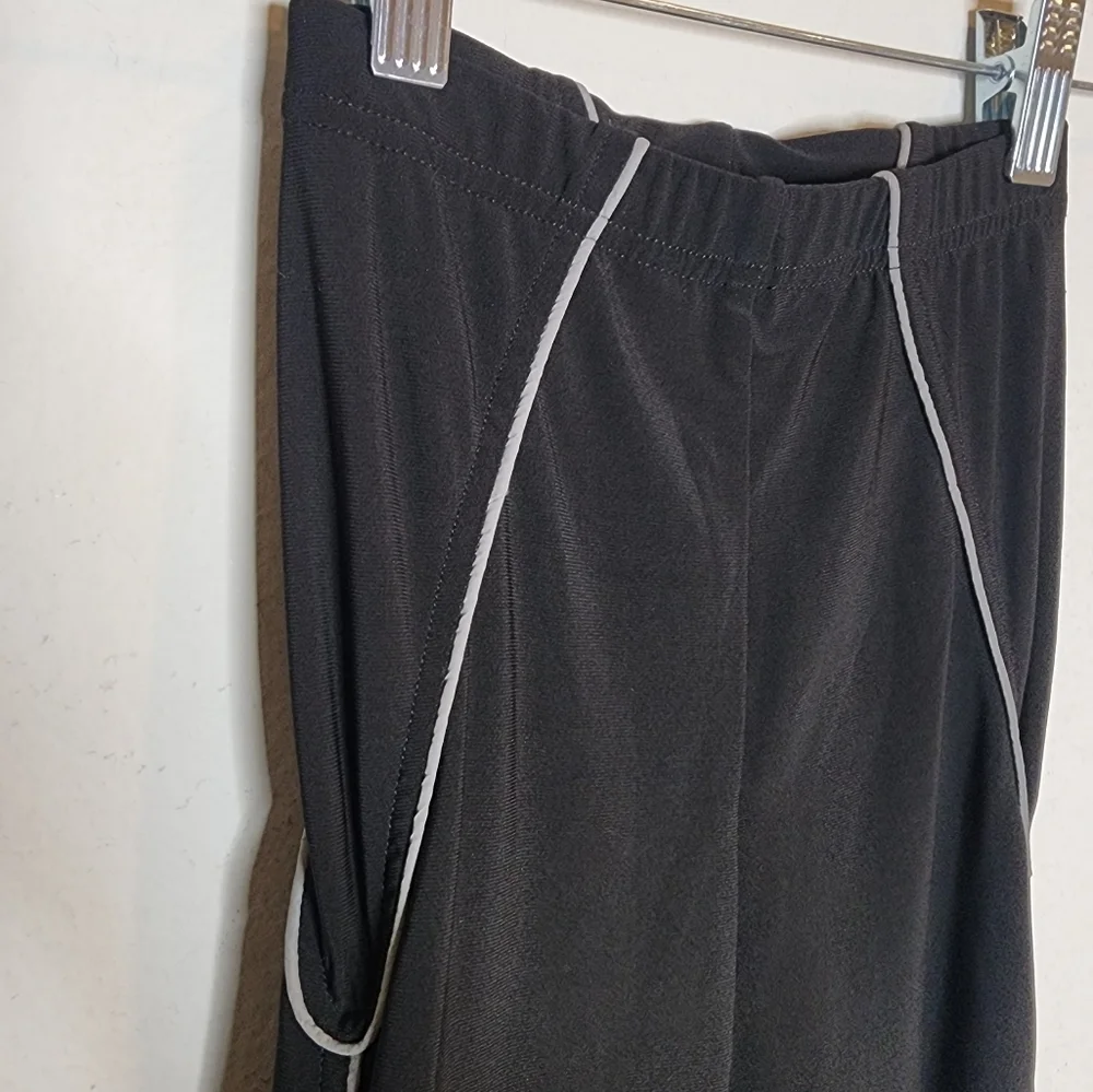 ASOS AYM highrise bodycon black legging with‎ contrast piping. Size XS.